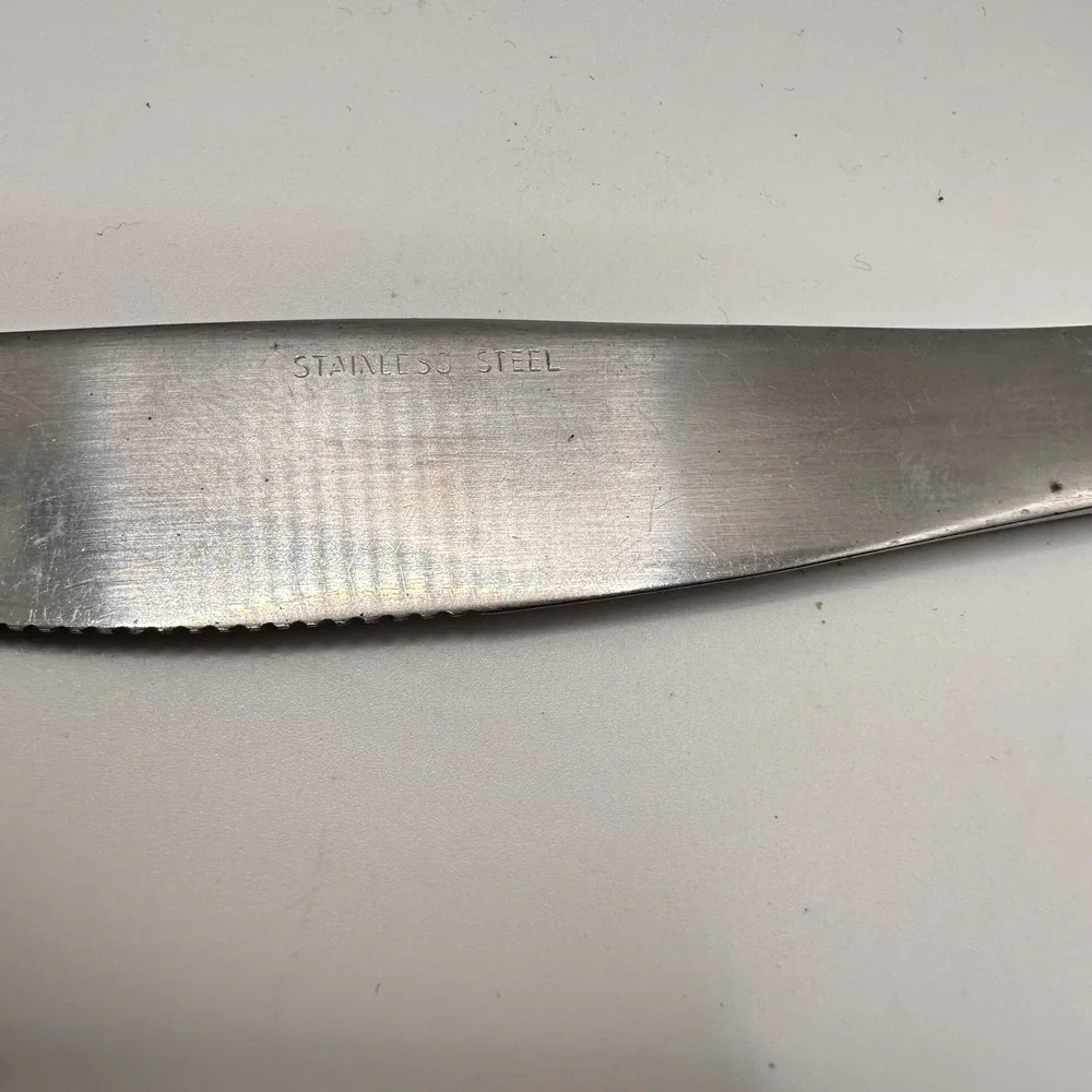 Vintage Greek Key Pattern Stainless Steel Dinner Knives Set of 2 Serrated Silver